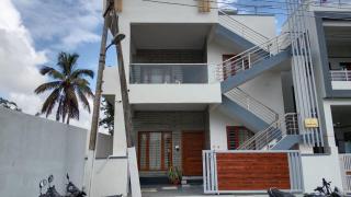 Avanee stay - 1