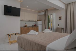 Dimitra Suites - 3