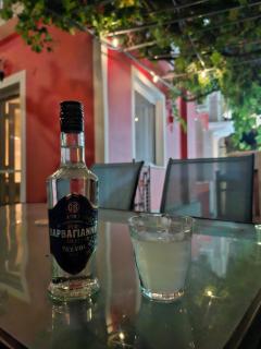 Plomari Rum Evi - 3