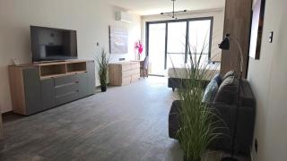 Modern Studio Apartment10 mins walk to StJulians - 2