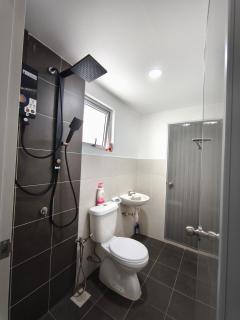 D'Izzara Homestay KLIA - Landed 4R 3B- Wifi -Netflix - 3