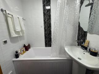 Amazing Skyline View 2 Bedroom in Downtown Ulaanbaatar - 2