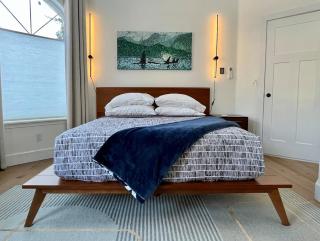 Private Suite 10MI to Bellingham & Border - 0