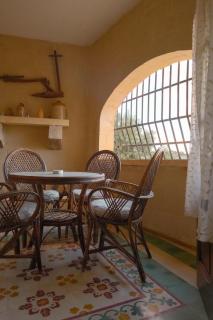Secluded Maisonette with Caved Pool - 4