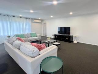 Large Family House - 9