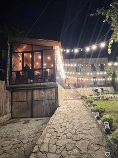 THE BEST LOCATION KUTAiSI - 9