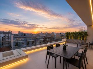 Luxury Penthouse 2BR Central Thessaloniki - 4