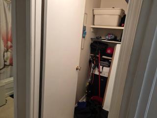 1BR in a 2BR Shared Condo Kensington DT - 3
