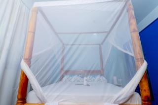Nyumba Nyeupe - Central Apartments with Parking - Watamu - 3
