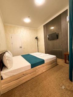 Hotel Usmoon - 1