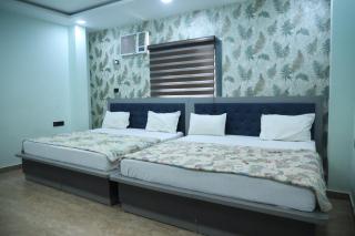 Hotel Jagdambike - 1