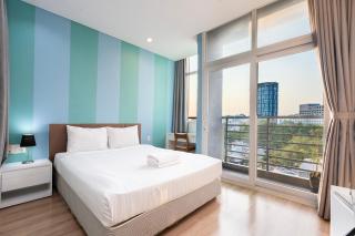 IMPERIAL JADE SUITE at THE ONE SAIGON Free Pickup & Towels - 5