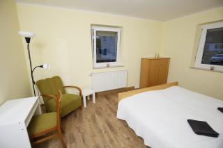 140qm Gästehaus Sunlight, 4 Schlafzimmer für bis zu 6 Personen, überdachte Terrasse, Parkplatz und Garage in Rimpar bei Würzburg - 5