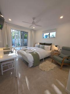 Luxury Private Pool House Near Mooloolaba - 7
