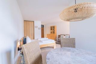 Ferienwohnpark Immenstaad am Bodensee Ein-Zimmer-Apartment 55 18 - 2