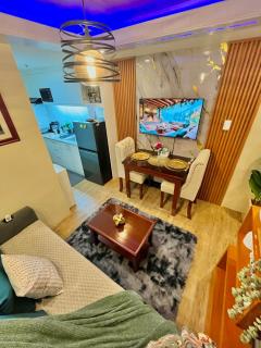 J&J Havenstay Ananda Square - 8