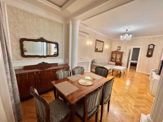 Bakihanov Classic Apartment - 0