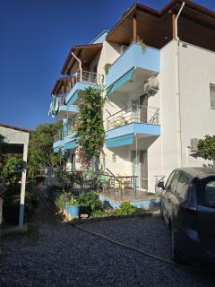 Elfida Apart - 3