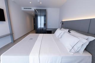 White Amfora Hotel - 3