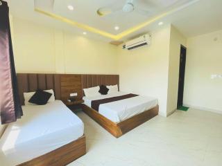 Hotel Shaurya - 300 Meters - Near Golden Temple - 2