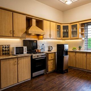 Luxury with Comfort 2bedroom portion - 8
