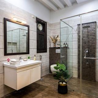 Luxury with Comfort 2bedroom portion - 3