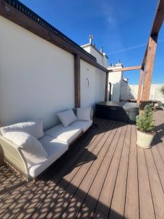 Rooftop Hideaway mit Whirlpool & Panorama - 3