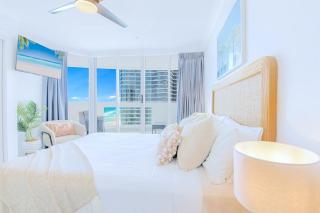 Welcome to Paradise Ocean Views from every room - 1