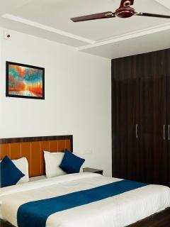 The Amar Niwas - 0