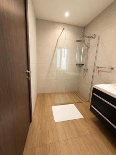 Sliema 2BR Sea View Apartment with Terrace & BBQ - 7
