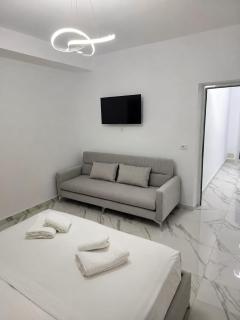 Essia's Apartments - 6
