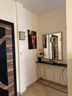 Bright apartment with balcony - 6