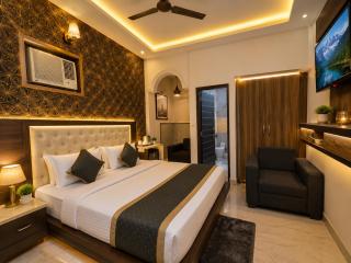 Hotel Bell Montana Stay Near International Delhi Airport- Free Airport Up & Drop - 2