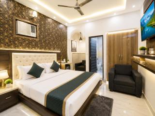 Hotel Bell Montana Stay Near International Delhi Airport- Free Airport Up & Drop - 6