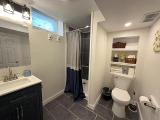 Private Garden Apartment Across from Como Lake - Rowan - 2
