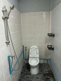 Fuji homestay at rama3 - 9