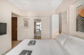 Tao Private 3BHK in Bandra - 2