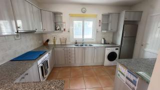 6 person house with private pool and garden - 7