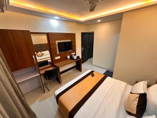 Hotel Galaxy Comforts - Near Mumbai International Airport - 7