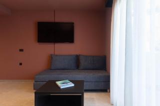 ELYRA Urban Living - 1