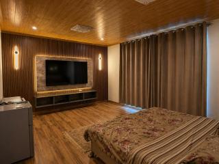 The Elysian Villa - 3