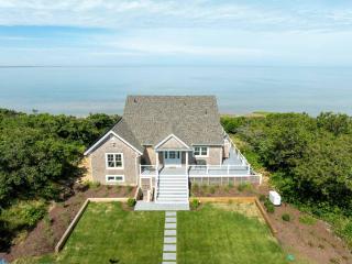 Waterfront Private Beach Panoramic Views - 0