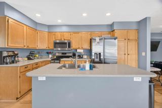 Relaxing 6BR Home with Game Room Patio Sleeps 14 - 7