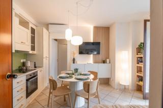 Luxury Garden Suite with Private Heated jacuzzi - 4