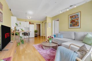 Charming Dream Stay l By The Sea l Balcony - 5