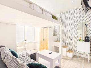 The Kettering Residence , Private Ensuite Rooms , Wicksteed Park , KGH , Silverstone - 1