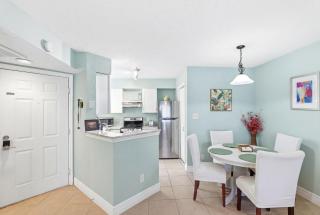 Cozy 1BR Retreat Near Melbourne Beach Sleeps 4 - 9