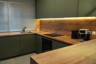 ER Suites & Wine - 4
