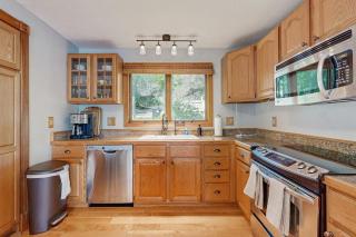 Spacious Lakefront Home with a Sandy Beach, Kayaks, and Stunning Panoramic Views - 3