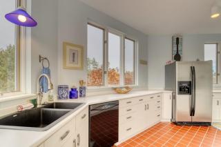 Bayfront home with 270-degree views, large deck & porch - near Popham Beach - Phippsburg - 2